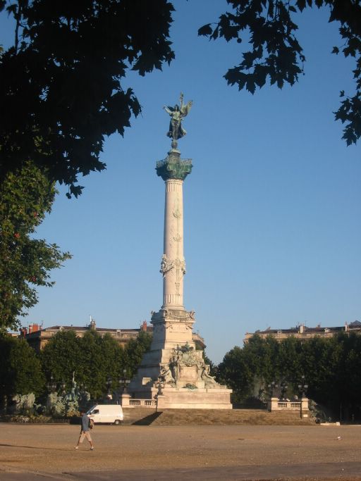 a Bordaux (Rentree, le matin)